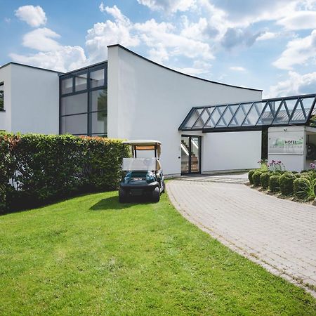 Golfhotel Gut Neuenhof Frondenberg Bagian luar foto