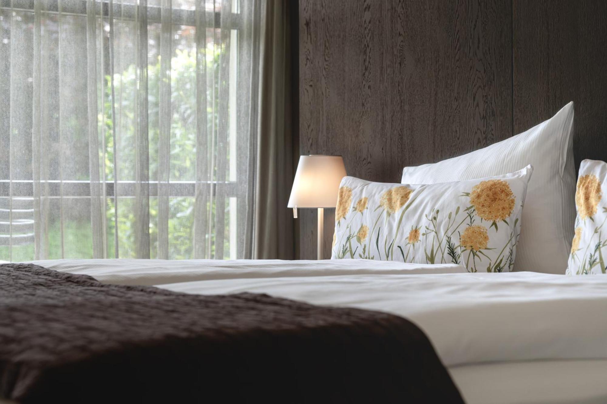 Golfhotel Gut Neuenhof Frondenberg Bagian luar foto