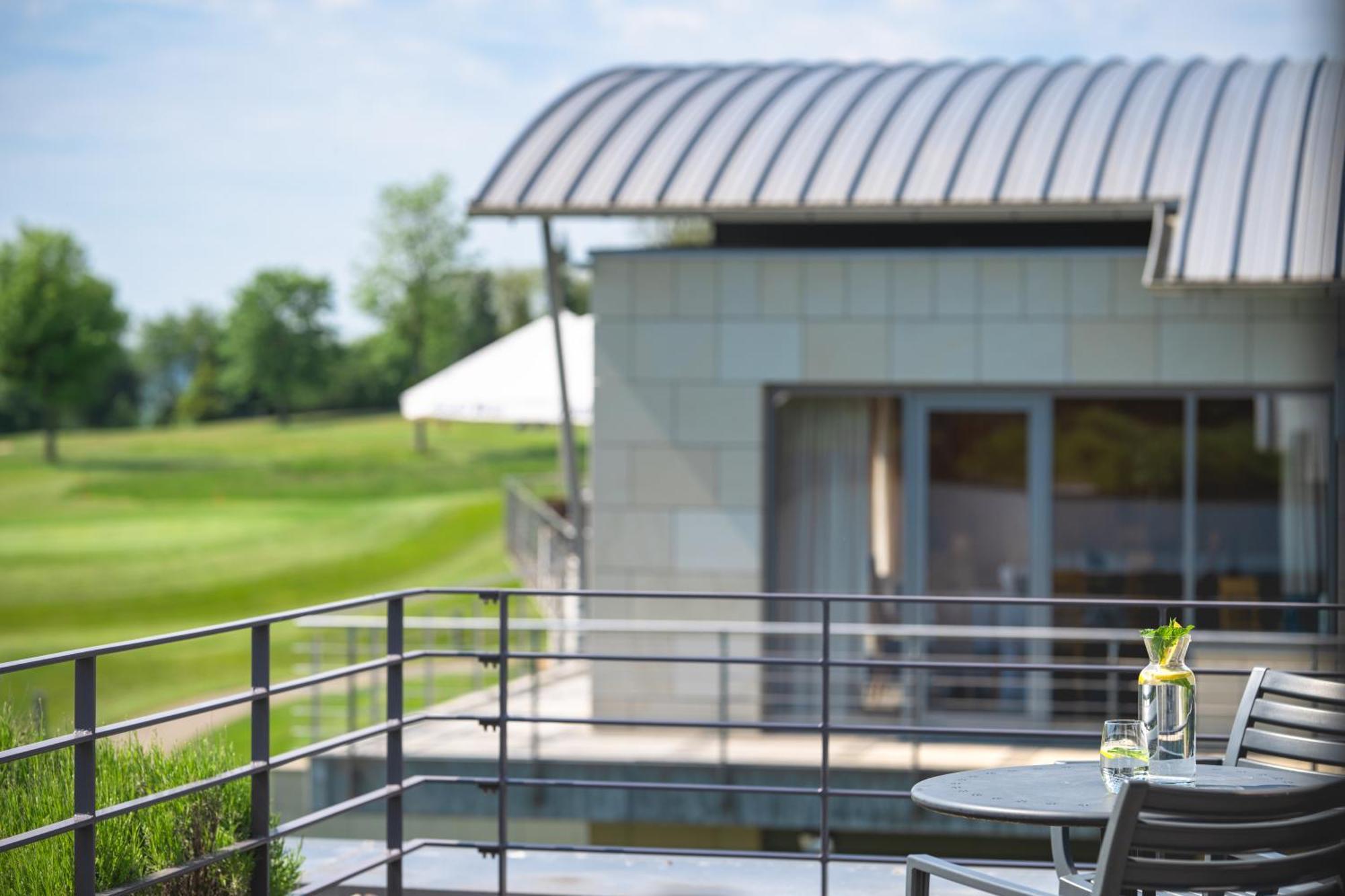 Golfhotel Gut Neuenhof Frondenberg Bagian luar foto