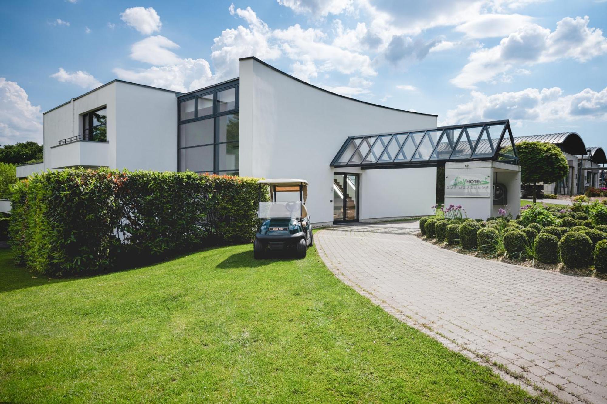 Golfhotel Gut Neuenhof Frondenberg Bagian luar foto