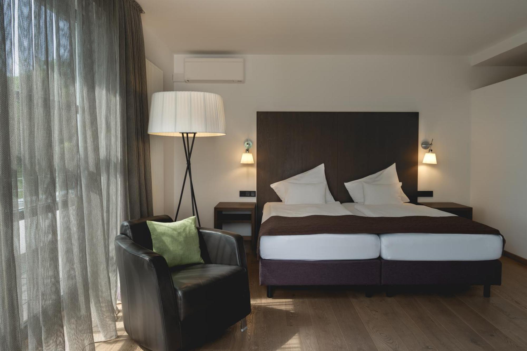 Golfhotel Gut Neuenhof Frondenberg Bagian luar foto