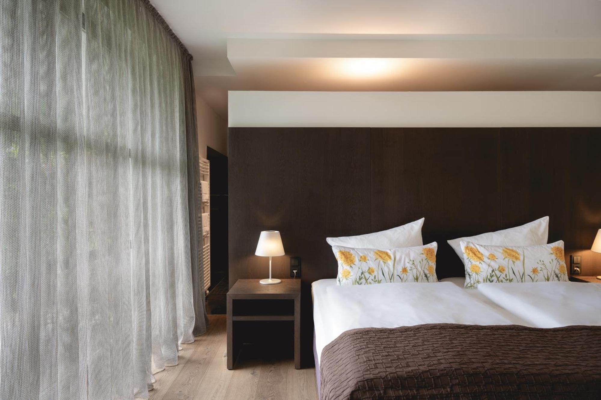 Golfhotel Gut Neuenhof Frondenberg Bagian luar foto