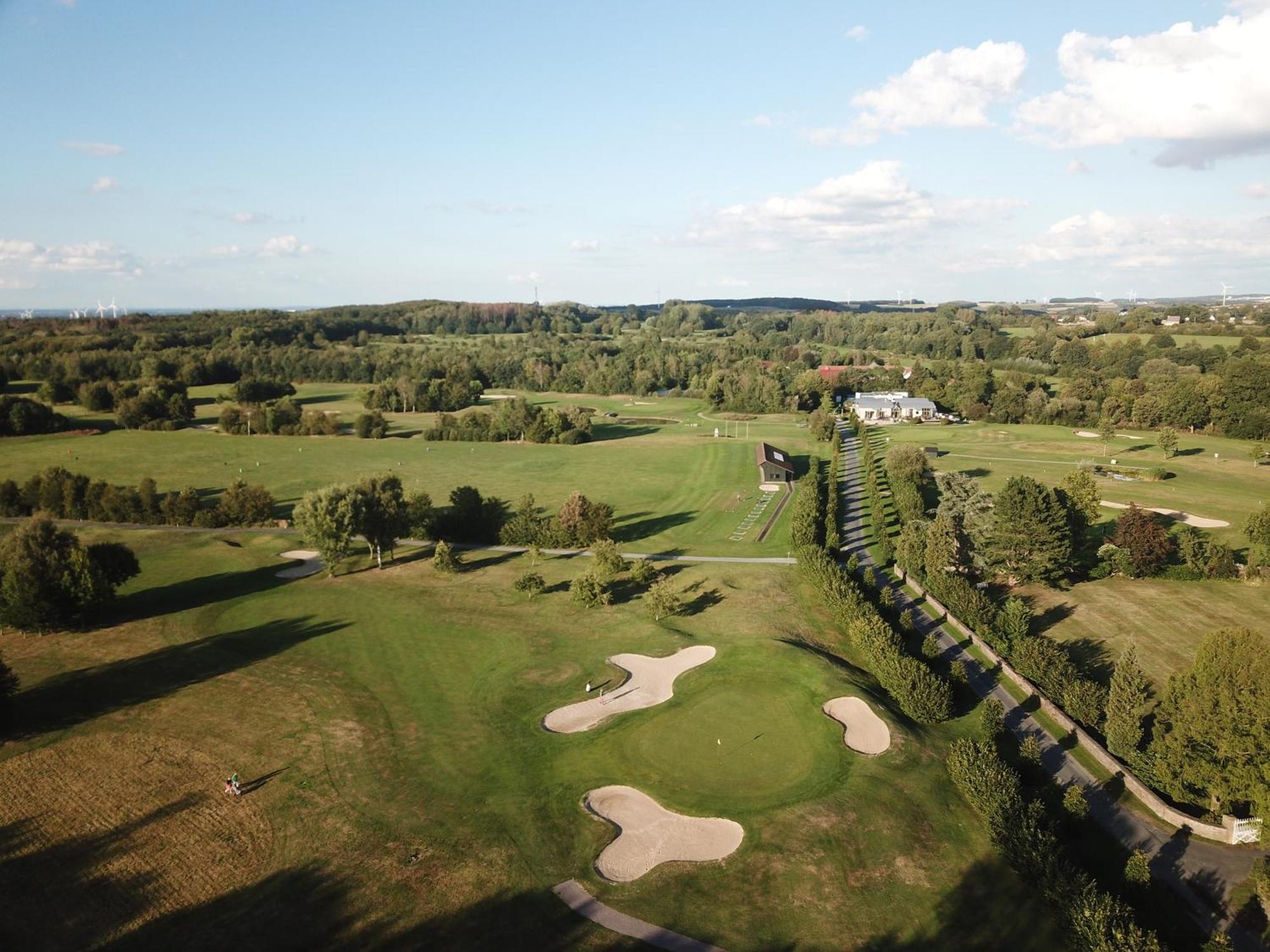 Golfhotel Gut Neuenhof Frondenberg Bagian luar foto