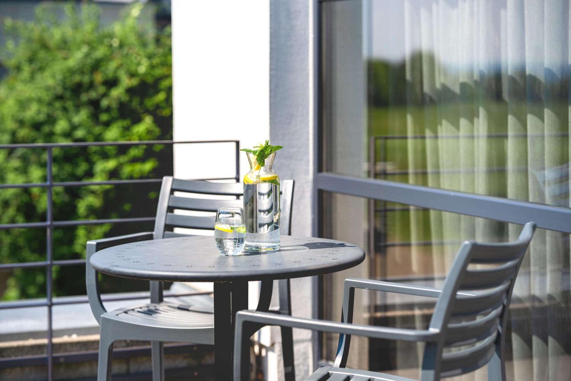 Golfhotel Gut Neuenhof Frondenberg Bagian luar foto