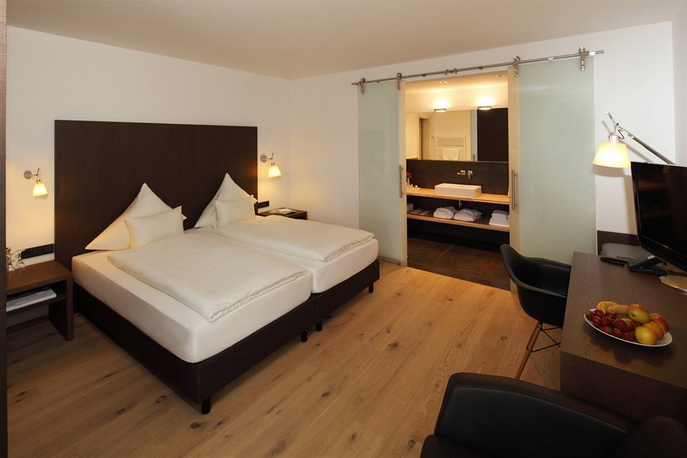 Golfhotel Gut Neuenhof Frondenberg Bagian luar foto