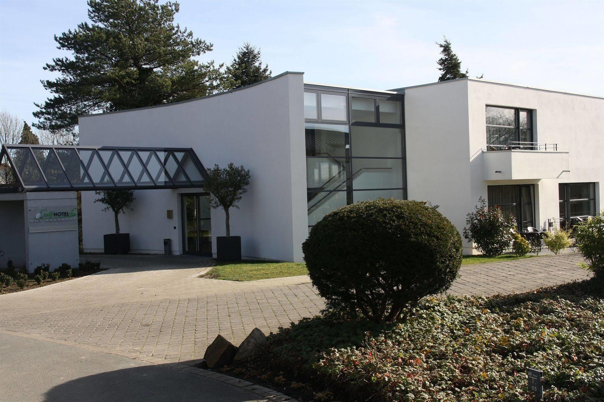 Golfhotel Gut Neuenhof Frondenberg Bagian luar foto